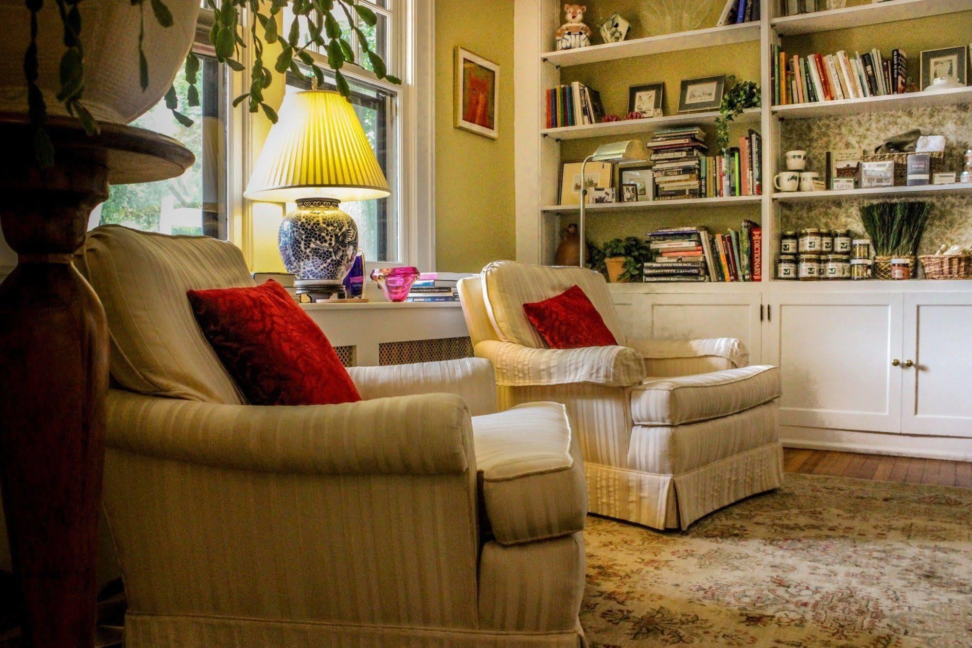 Brown Street Inn Bed And Breakfast Айова-Сіті Екстер'єр фото